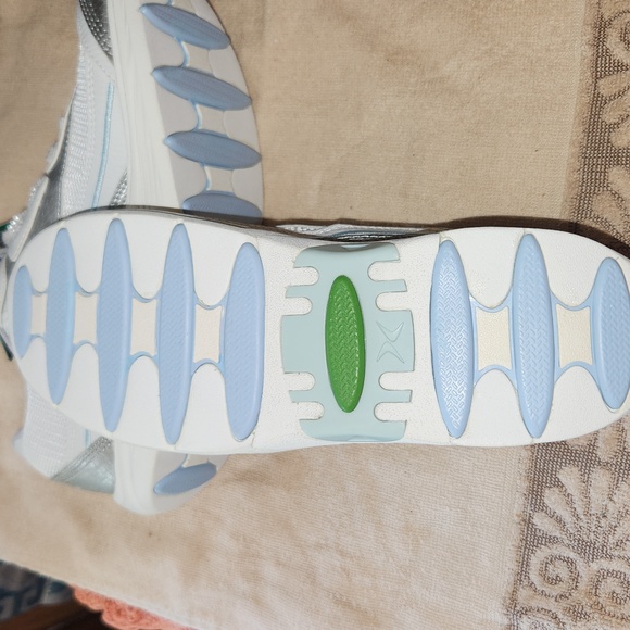 Aetrex  Walking Shoes. - Picture 11 of 11